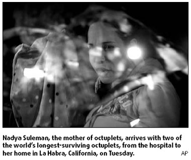 2 of octuplets have Hollywood homecoming