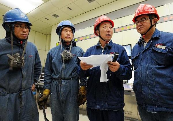 尤天軍：26年執(zhí)著堅(jiān)守　苦修成“工人教授”