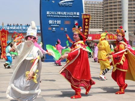 聚集七彩陽光,誕生亞沙圣火