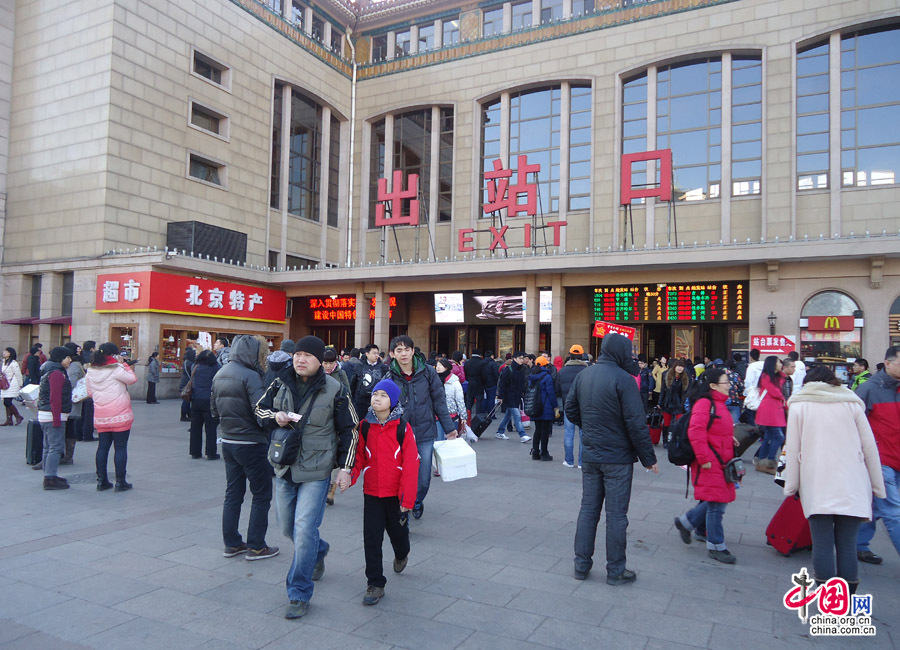 新春記者走基層:春節(jié)假期將結(jié)束 鐵路迎返程客流高峰