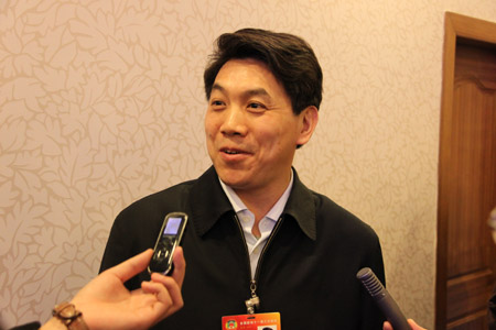 教育科技屆政協(xié)委員受媒體追捧