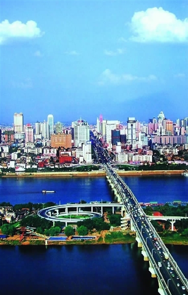 湘江:璀璨景觀項鏈