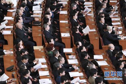 【兩會(huì)畫(huà)刊】：3日?qǐng)D片精選