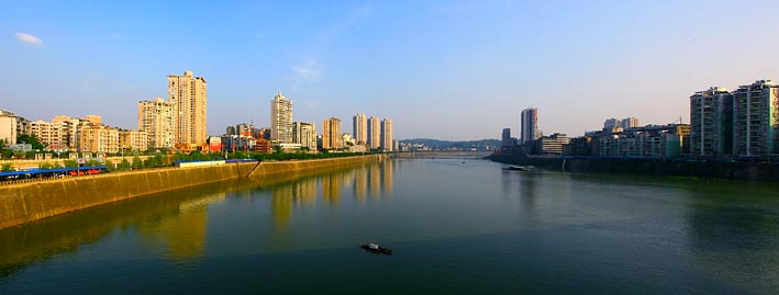 內江城市建設新景（沱江沿岸景觀）