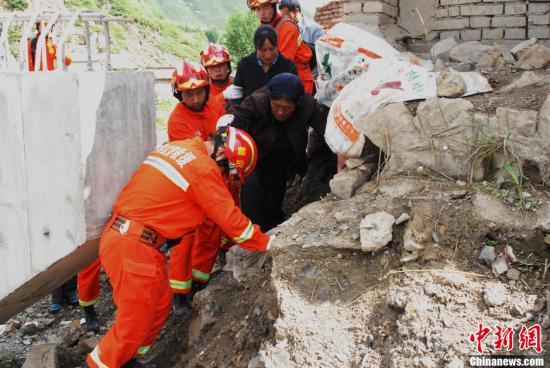 甘肅地震已致95人遇難 今日或降雨需防次生災(zāi)害