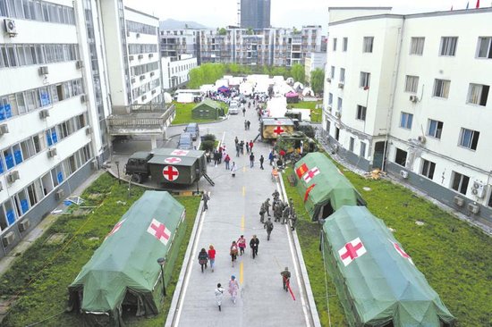 專家：512災(zāi)后重建樓房基本達(dá)到抗震預(yù)期(圖)