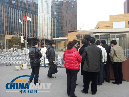本網獨家探訪政協委員駐地:進入酒店需有“內應”