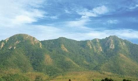 特色海南之紅色的樂(lè)東毛公山