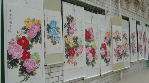 藝術(shù)在民間 走入農(nóng)民牡丹畫(huà)創(chuàng)作第一村[組圖]