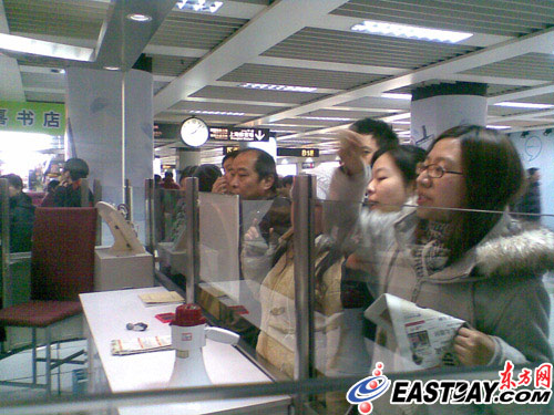 上海地鐵1號線今早兩車碰撞全線停運