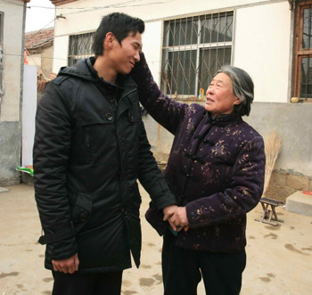 農民韓克:搶拍電視“賀歲片”