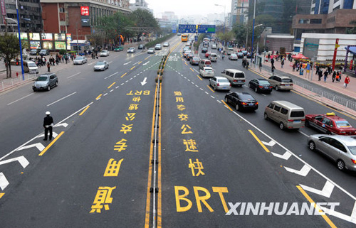 廣州BRT開通后出現三堵現象