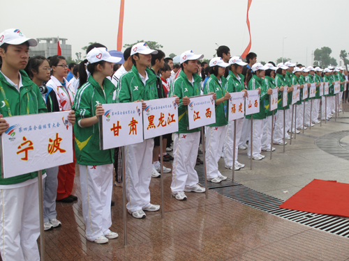 四體會無線電測向比賽 風(fēng)雨無阻顯實(shí)力
