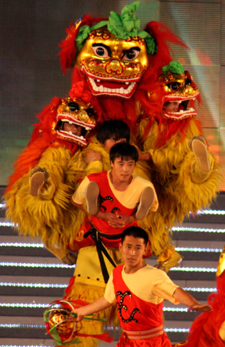 第二屆中國(guó)秧歌節(jié)在山東膠州舉行