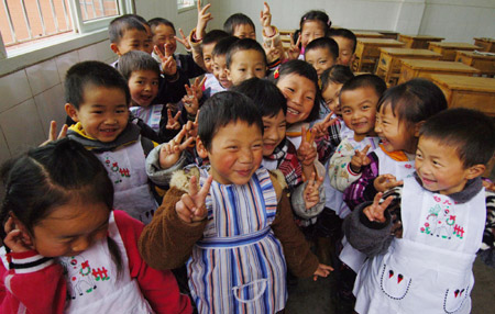 希望小學里的快樂兒童節