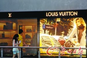 中國奢侈品消費井噴 5成用于送官員（圖）