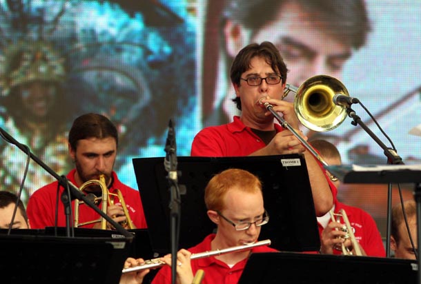 向青春與未來吶喊——世界名校大聯歡活動拉開序幕