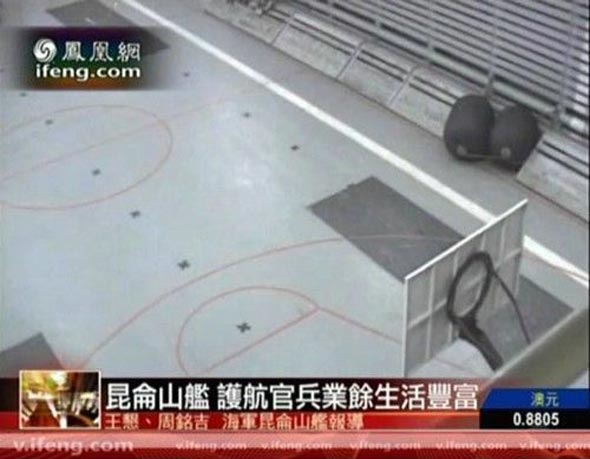 中國海軍最大戰(zhàn)艦神秘艙內(nèi)景象曝光(組圖)