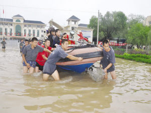 江蘇宿遷遭遇特大暴雨 6700名學(xué)生無限期停課