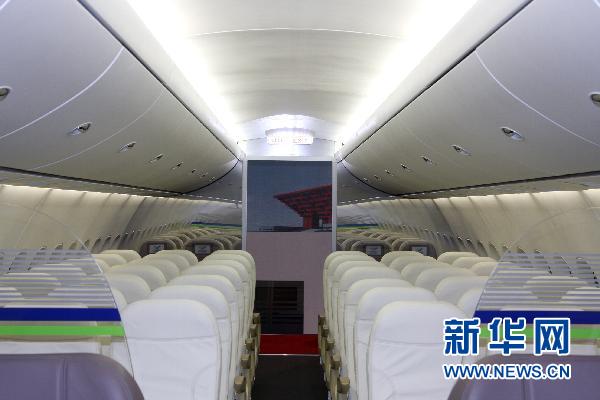 中國國產(chǎn)C919大型客機(jī)獲得100架啟動訂單