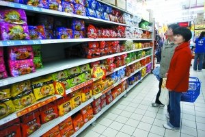 康師傅:在家樂(lè)福被下架無(wú)關(guān)漲價(jià) 非斷貨反擊(圖)