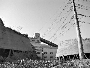 河南林州為停暖戶發(fā)放取暖設備 19日全部發(fā)放到位