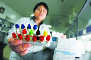 艾滋病唾液檢測試劑獲準上市 是否感染一查唾液即知