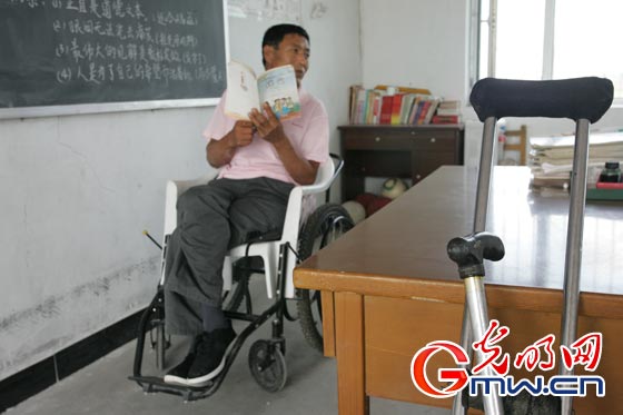最美鄉(xiāng)村教師杜順：血液里沒了學生，心臟就不會跳動