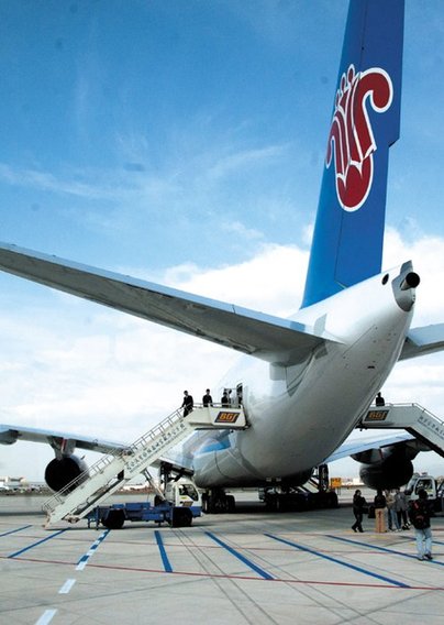 中國首架空客A380明首飛 與普通機型票價相當(dāng)