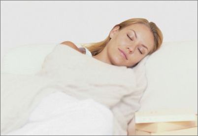 養(yǎng)生：22種睡眠方式會(huì)加速女人衰老