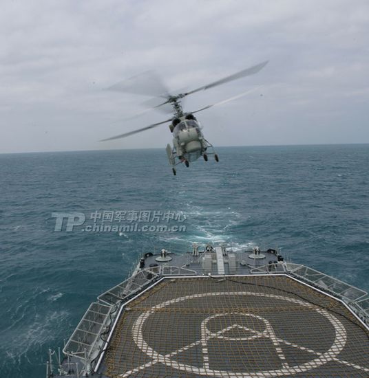 中國戰艦疑遭不明潛艇偵查 反潛直升機緊急起飛