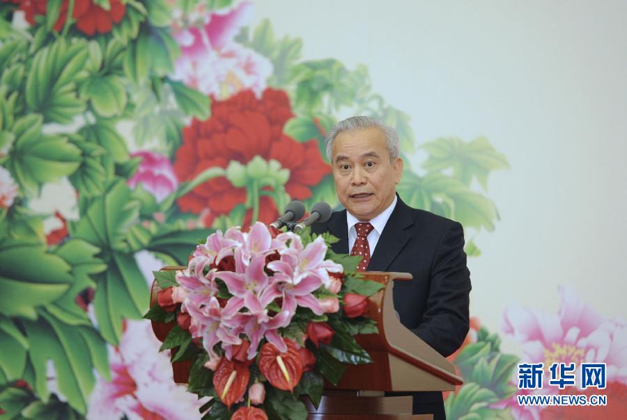 全國(guó)政協(xié)舉行新年茶話會(huì)