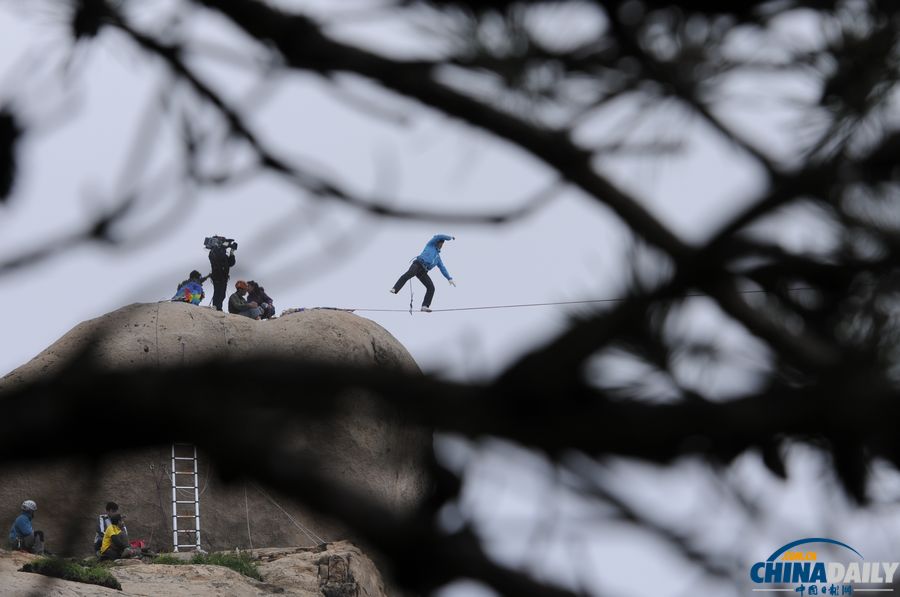 九仙山頂的王者爭奪戰：扁帶王陳暉成功挑戰700米破紀錄