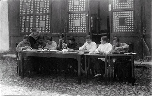 民國時期金陵美女的大學舊照（組圖）