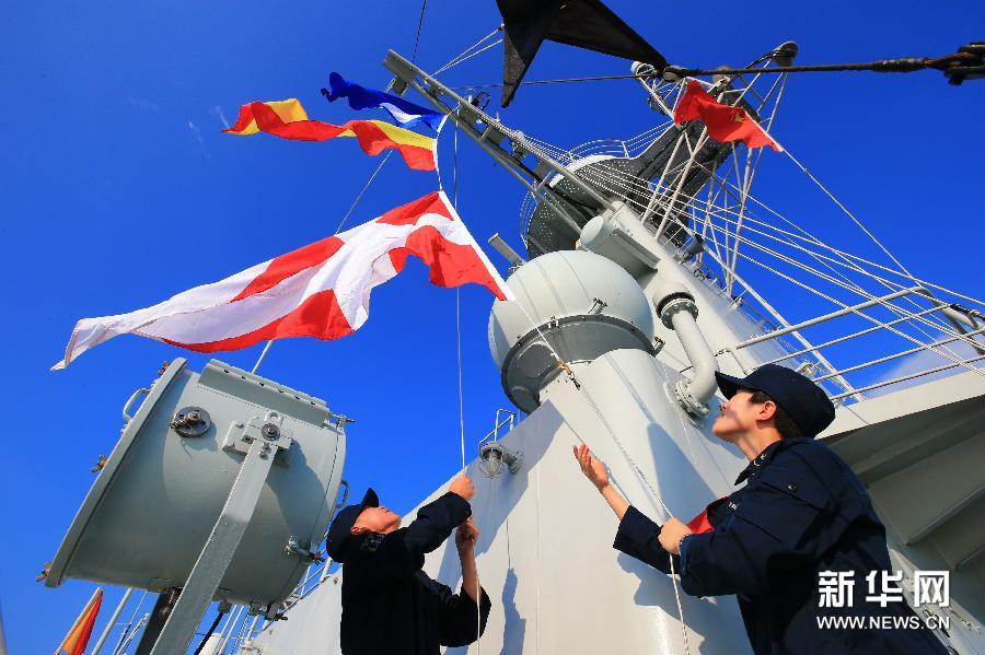 氣勢(shì)逼人！中國海軍艦艇編隊(duì)在日本海練編隊(duì)運(yùn)動(dòng)