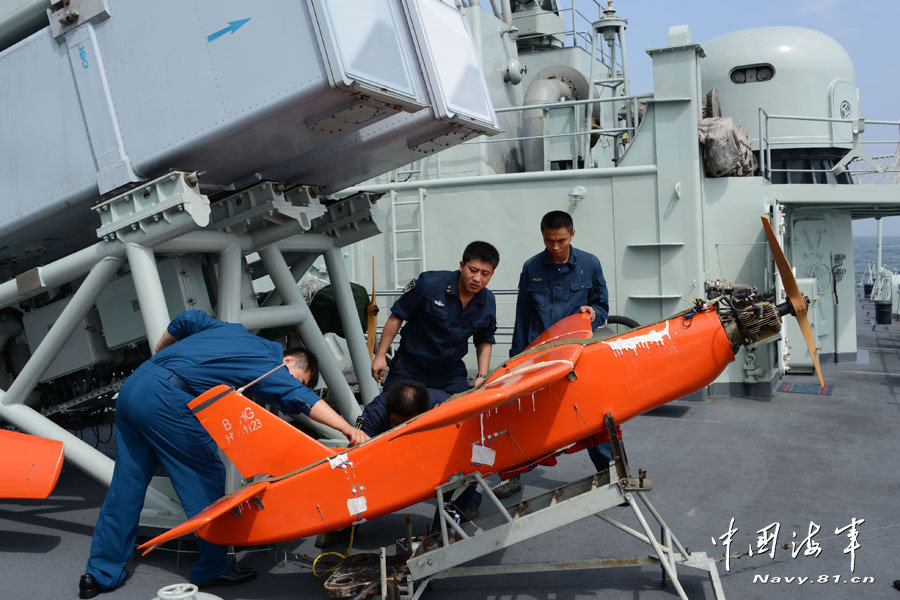 南海艦隊(duì)十余艘艦艇海上集訓(xùn) 實(shí)彈射擊火力兇猛