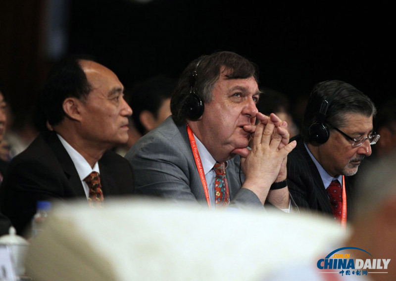 生態(tài)文明貴陽(yáng)國(guó)際論壇2013年年會(huì)開(kāi)幕