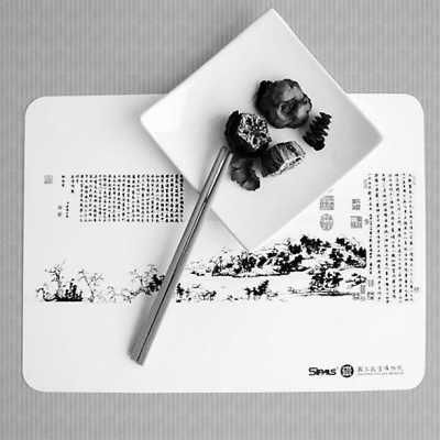 盤點(diǎn)臺(tái)北故宮創(chuàng)意：皇帝朱批出膠帶 名畫(huà)成桌墊
