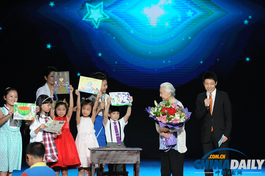 《開(kāi)學(xué)第一課》9月1日首播 “太空教師”王亞平開(kāi)講“飛天夢(mèng)”