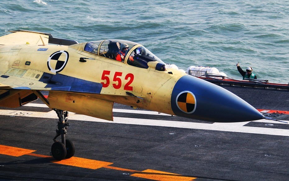 訪殲-15戰機總設計師：為保密綽號“飛鯊”