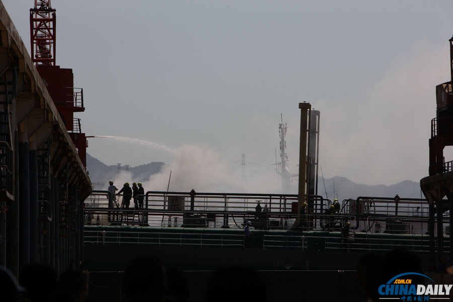 寧波鎮海一油船發生爆炸事故致7死1傷