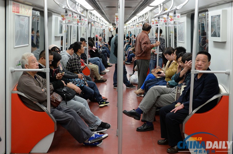 上海開通中國首條“跨界”地鐵 為全國最長線路