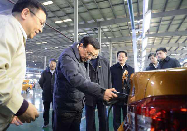 李克強：直面問題，向污染宣戰！