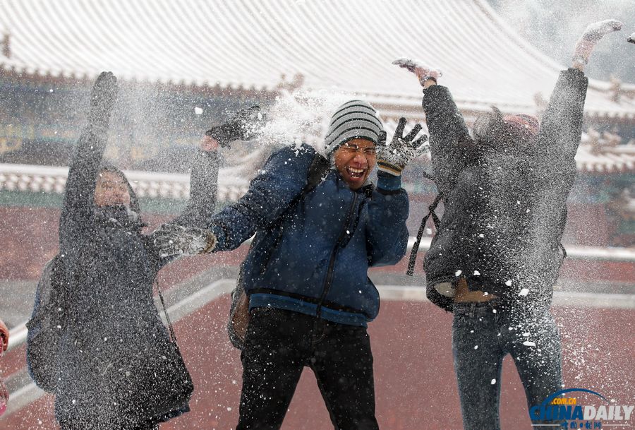 北京初雪路滑多人摔傷 就診骨科醫院道路擁堵