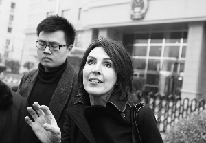 李陽離婚案千萬財產(chǎn)未付完 雙方各執(zhí)一詞