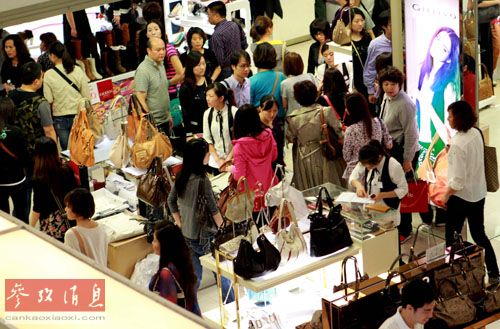 中國消費者信心下降 路透：反腐影響消費意愿
