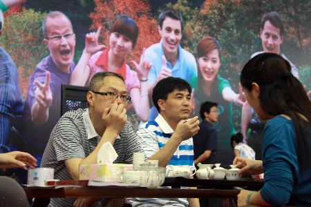 海內(nèi)外八方賓客匯聚武夷投洽會 展望武夷新區(qū)藍(lán)圖