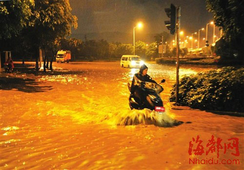 一場(chǎng)暴雨榕城澇點(diǎn)60處 數(shù)量之多為今年之最