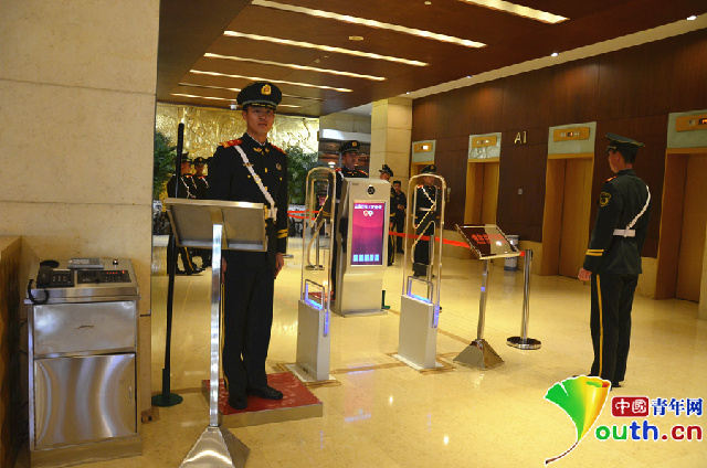 探訪“兩會”住地：武警安保全面啟動
