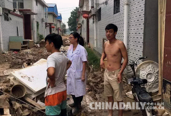 邢臺抗洪搶險救災第一線：80后夫妻同力抗洪